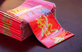 中国红纸烫金对联 180x28cm